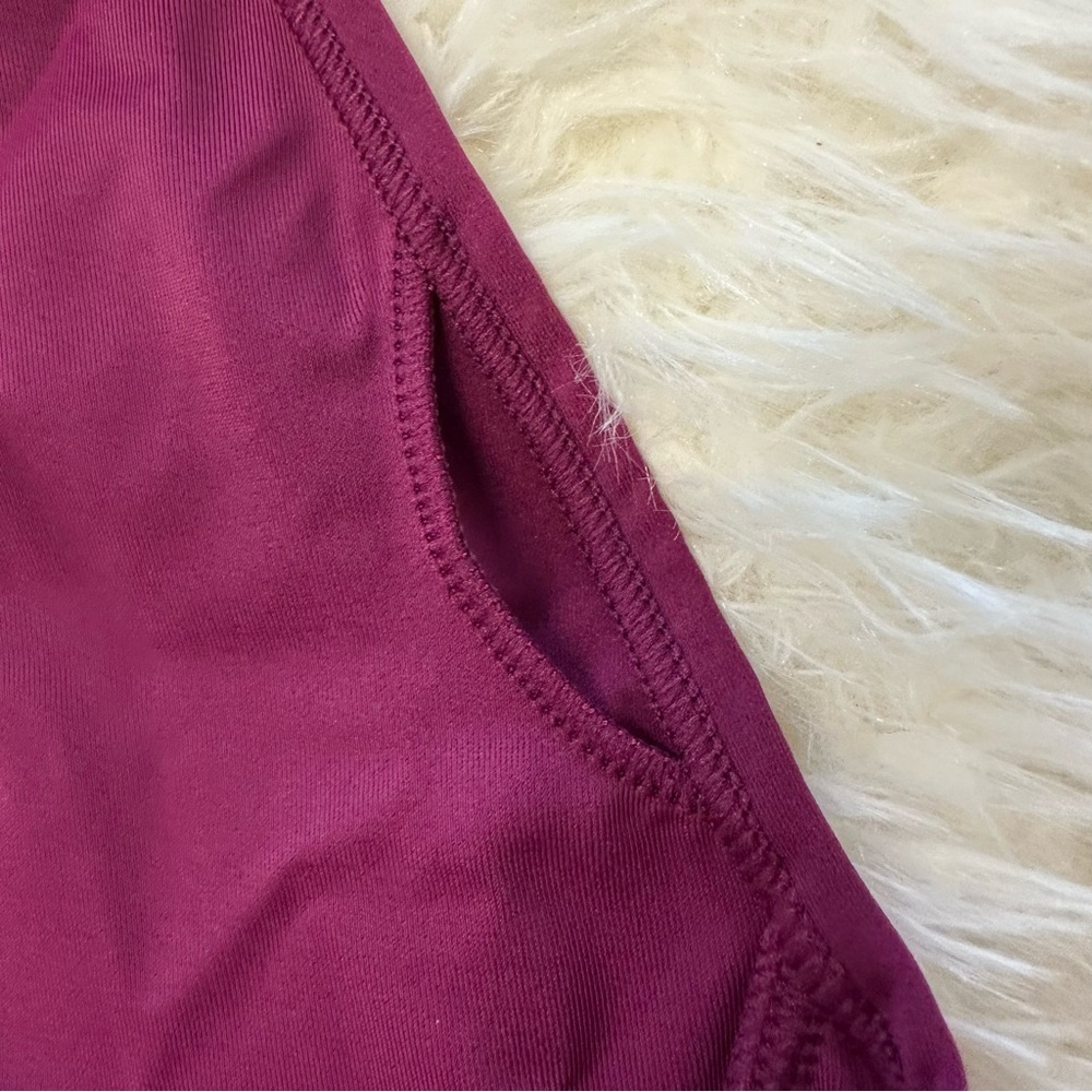 Sweaty Betty Berry Front-Zip High Neck Sports Bra - Picture 4 of 8